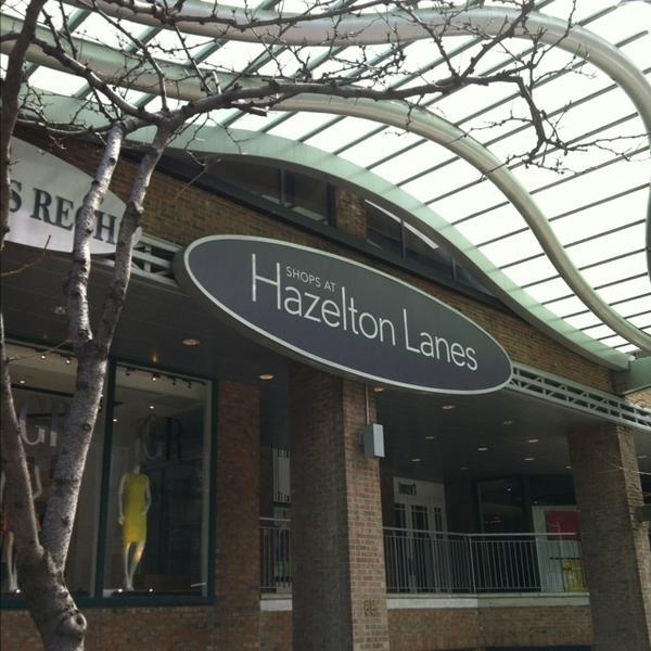 Photo taken at Whole Foods Market by Geoff C. on 4/15/2013-加拿大多伦多大道路87 Photo taken at Whole Foods Market by Geoff C. on 4/15/2013