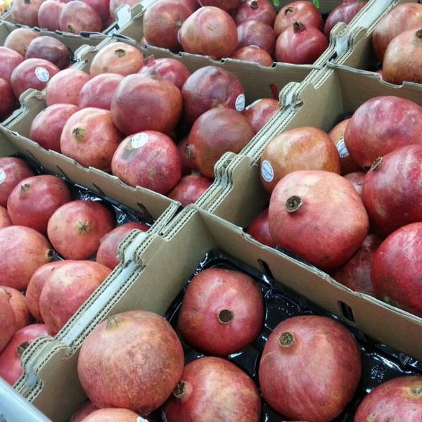 Photo taken at 이마트 (e-mart) by LyuSsam on 2/17/2013