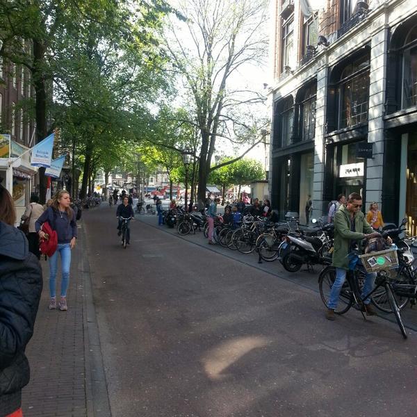 Photo taken at De Tuinen by Hussain ش. on 10/1/2013