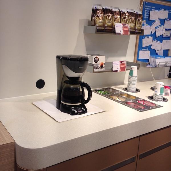 Photo taken at Albert Heijn by Steef on 10/22/2013-荷兰北布拉班特省埃因霍温胡格街100号 Photo taken at Albert Heijn by Steef on 10/22/2013