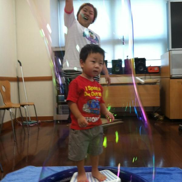 Photo taken at 홈플러스 / Home Plus by Somi K. on 7/24/2012-京畿道水原市长安区81 Photo taken at 홈플러스 / Home Plus by Somi K. on 7/24/2012