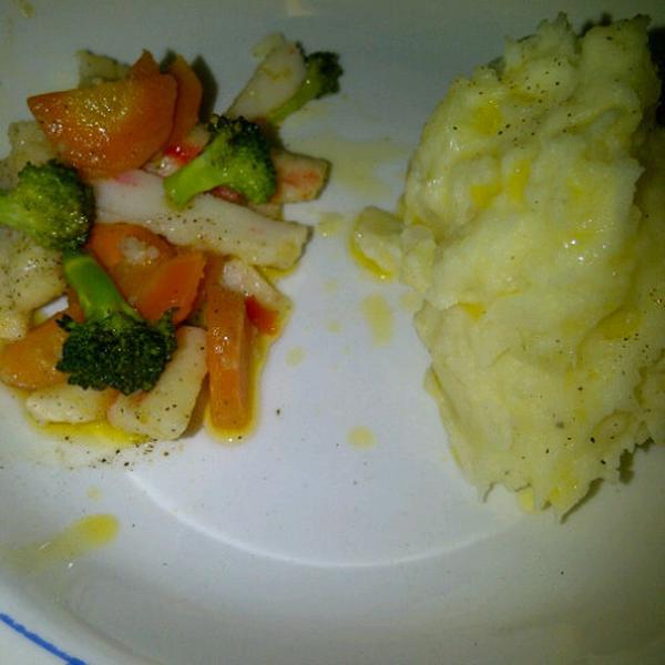 Photo taken at Countdown by Seventy1st J. on 9/12/2012