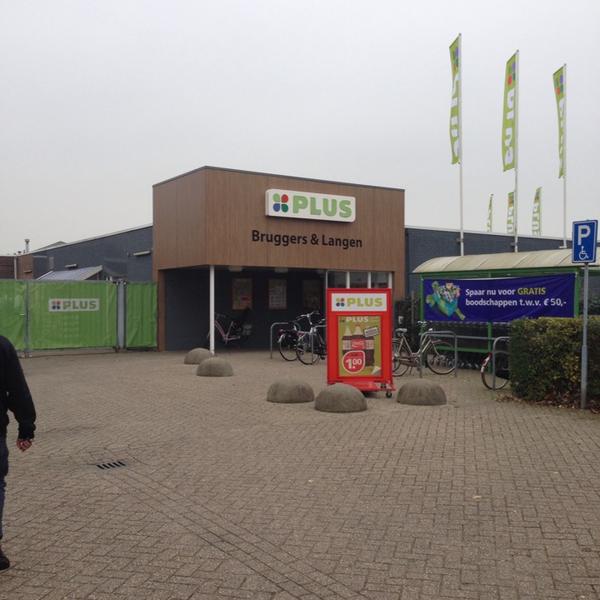 Photo taken at PLUS by Jay Y. on 11/19/2013