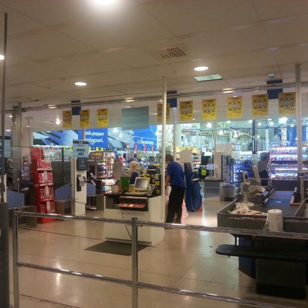 Photo taken at City Gross by Iván R. on 8/10/2013