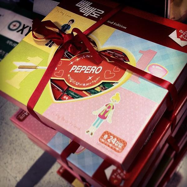 Photo taken at 이마트 / E-Mart by Kwangsoo P. on 10/6/2012-首尔特别市机场74易买得超市 Photo taken at 이마트 / E-Mart by Kwangsoo P. on 10/6/2012