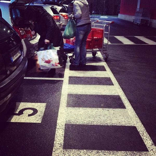 Photo taken at Auchan Drive by Aurélien L. on 3/7/2012