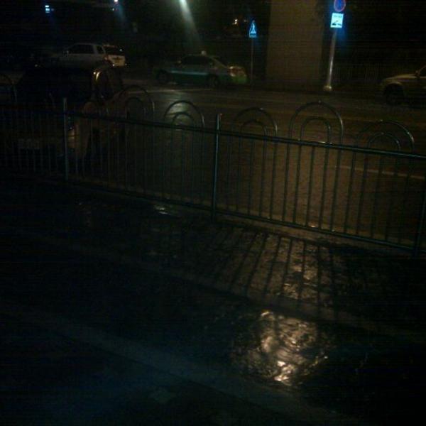 Photo taken at 롯데마트  / Lotte Mart by Dongwoo K. on 8/16/2011