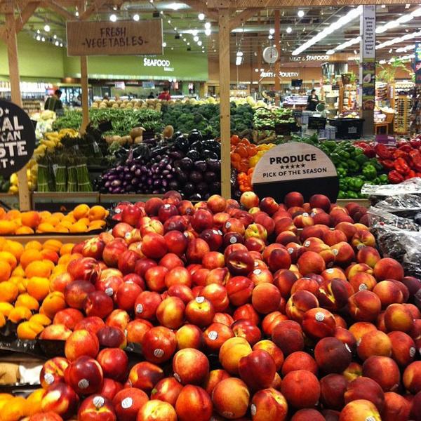 Photo taken at Whole Foods Market by Shari M. on 6/13/2013-加利福尼亚州埃尔塞贡多塞普尔维达大道760 Photo taken at Whole Foods Market by Shari M. on 6/13/2013