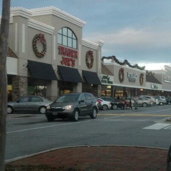 Photo taken at Trader Joe's by Joe T. on 12/29/2012-北卡罗来纳州温斯顿 - 塞勒姆南斯特拉特福德路252 Photo taken at Trader Joe's by Joe T. on 12/29/2012