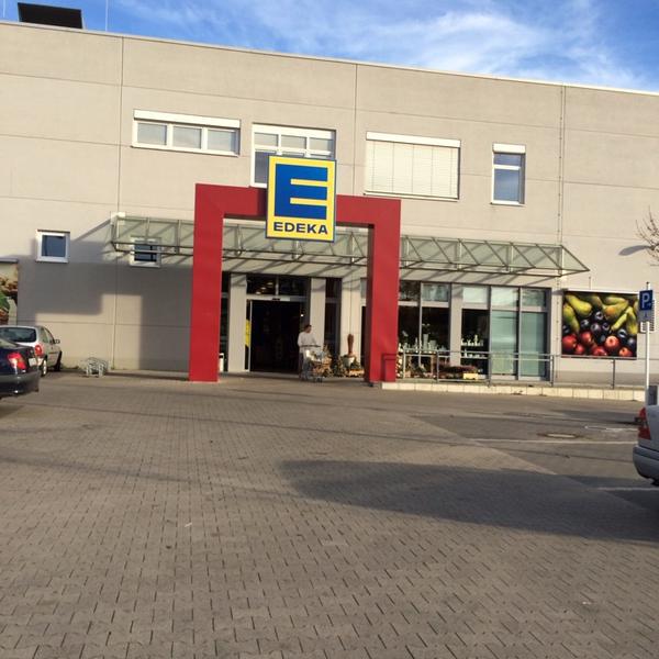 Photo taken at EDEKA-Center Gronemann by Tino S. on 10/31/2013