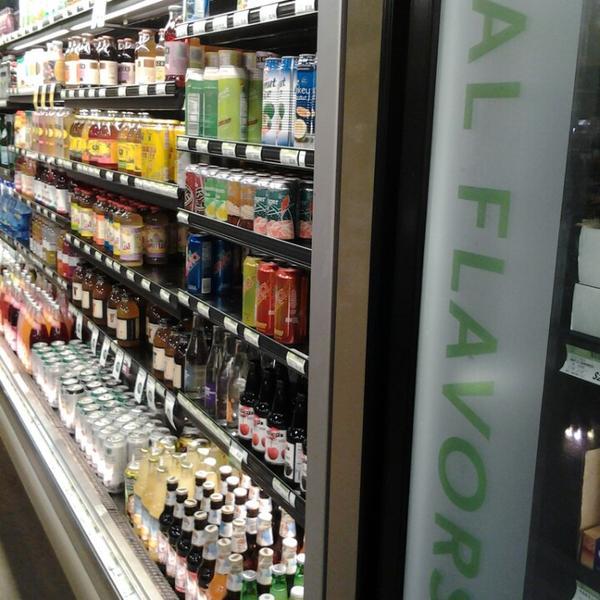 Photo taken at Whole Foods Market by Raven on 2/20/2013-奥勒冈蒂伽德西南布里奇波特路7380 (西南hazelfern路) Photo taken at Whole Foods Market by Raven on 2/20/2013