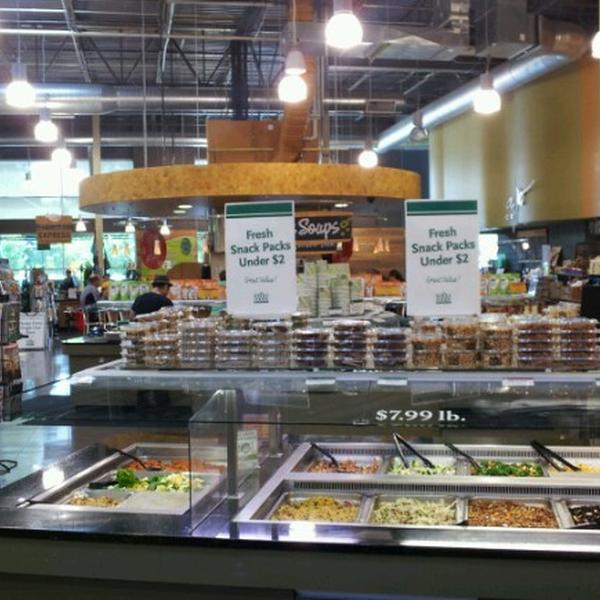 Photo taken at Whole Foods Market by Jeff W. on 9/8/2012-奥勒冈蒂伽德西南布里奇波特路7380 (西南hazelfern路) Photo taken at Whole Foods Market by Jeff W. on 9/8/2012