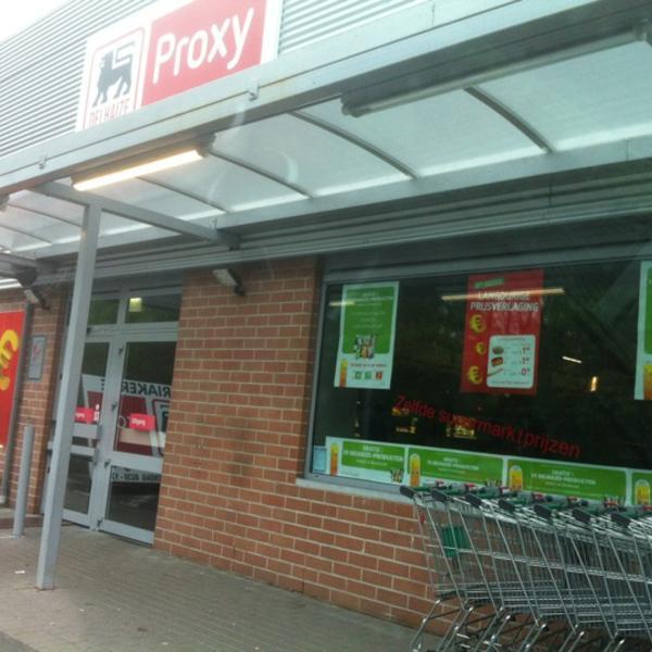 Photo taken at Proxy Delhaize by Vanden D. on 5/22/2012