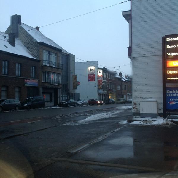 Photo taken at Proxy Delhaize by Frederik R. on 1/21/2013