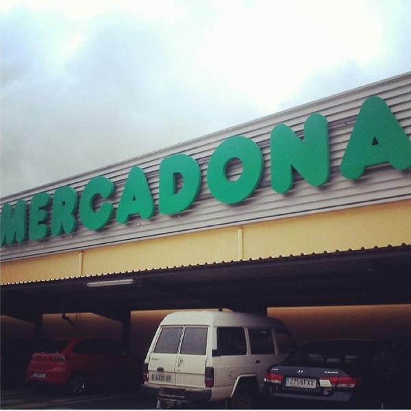 Photo taken at Mercadona by Josh™ ↙ on 8/16/2013