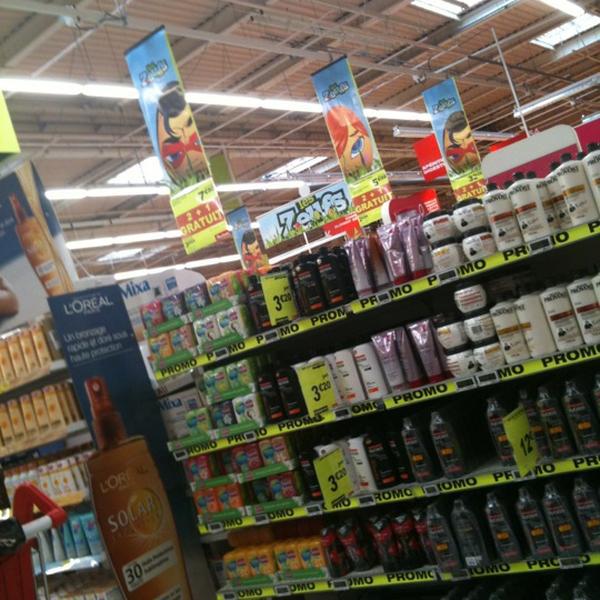 Photo taken at Auchan by Max P. on 3/31/2012