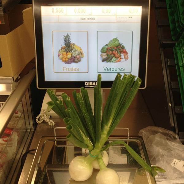 Photo taken at Mercadona by Fevzi T. on 6/25/2014