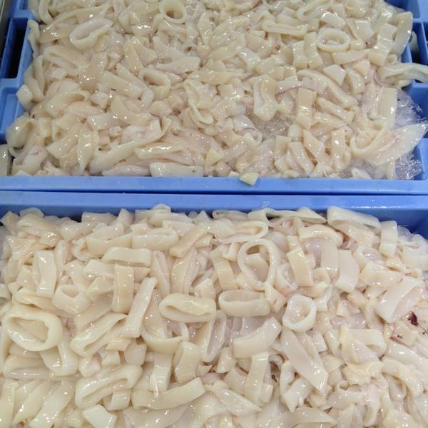 Photo taken at Mercadona by Fevzi T. on 6/25/2014