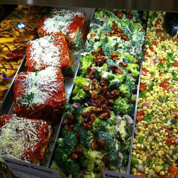 Photo taken at Whole Foods Market by Michelle on 10/18/2012-加尼福尼亚沙加缅度雅顿路4315(在东大街) Photo taken at Whole Foods Market by Michelle on 10/18/2012