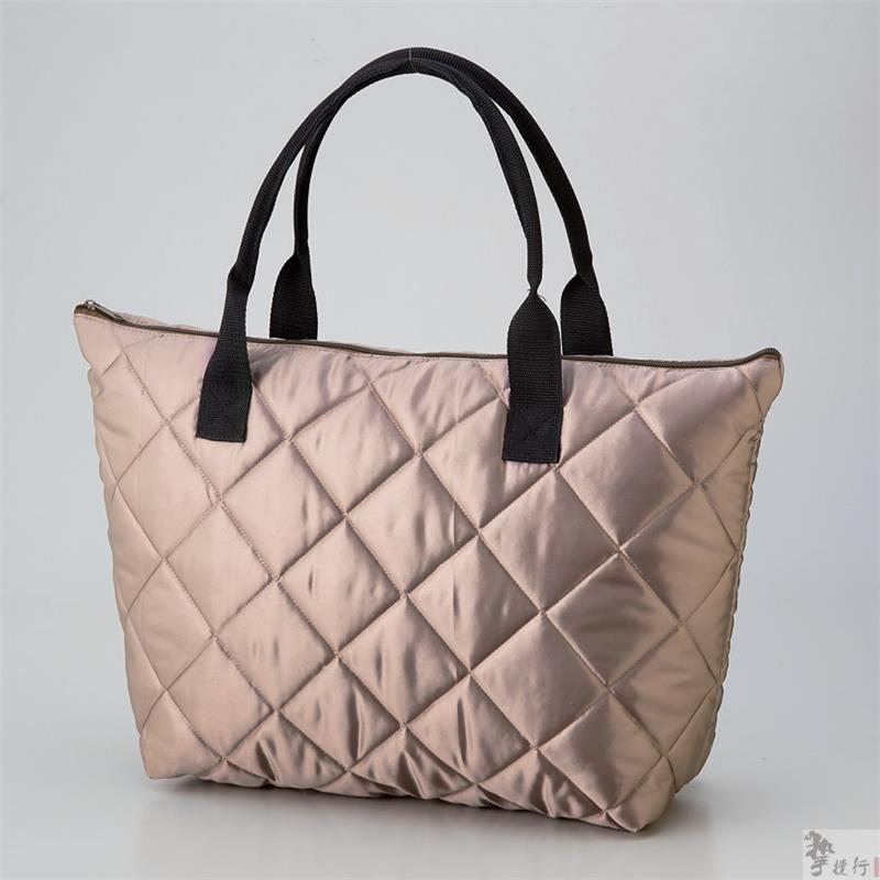 SD-ONE Dolly针织绒大手提包(金色) SD-ONE Dolly针织绒大手提包(金色)