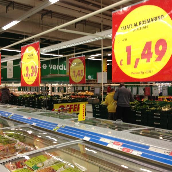 Photo taken at Auchan di Mugnano by Easy Figure I. on 2/3/2014