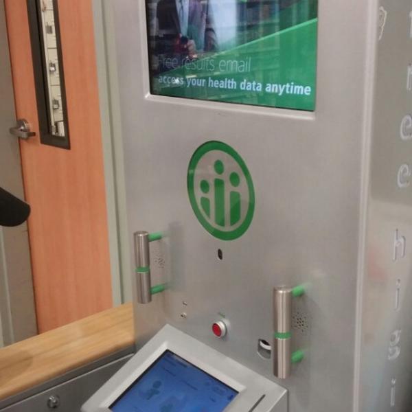 Photo taken at Publix Super Market at Northshore Town Center by Julie W. on 10/4/2014-美国田纳西州诺克斯维尔镇中心大道2010 Photo taken at Publix Super Market at Northshore Town Center by Julie W. on 10/4/2014