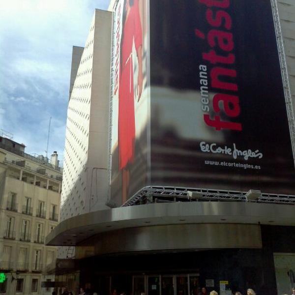 Photo taken at El Corte Inglés by Calixto G. on 3/23/2012