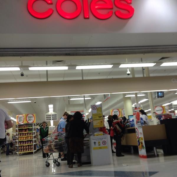 Coles超市阿德莱德店 南澳莫德伯里东北路976号韦斯特菲尔茶树广场Coles超市