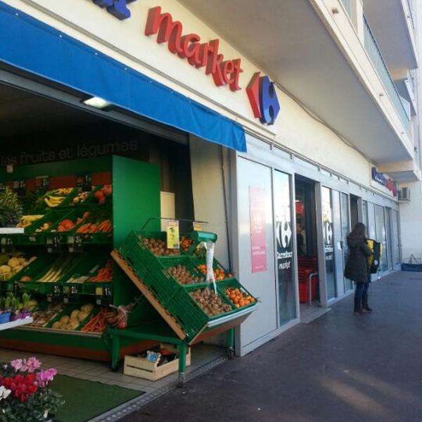 Photo taken at Carrefour by Littlegirrll on 11/12/2012