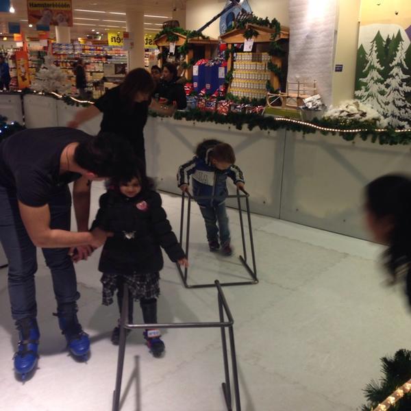 Photo taken at Albert Heijn by Nicole G. on 1/14/2014-荷兰弗莱福兰省阿尔梅勒里约热内卢广场1号 Photo taken at Albert Heijn by Nicole G. on 1/14/2014