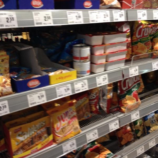 Photo taken at REWE City by Jörg on 12/20/2013-德国柏林波茨坦大道128 Photo taken at REWE City by Jörg on 12/20/2013