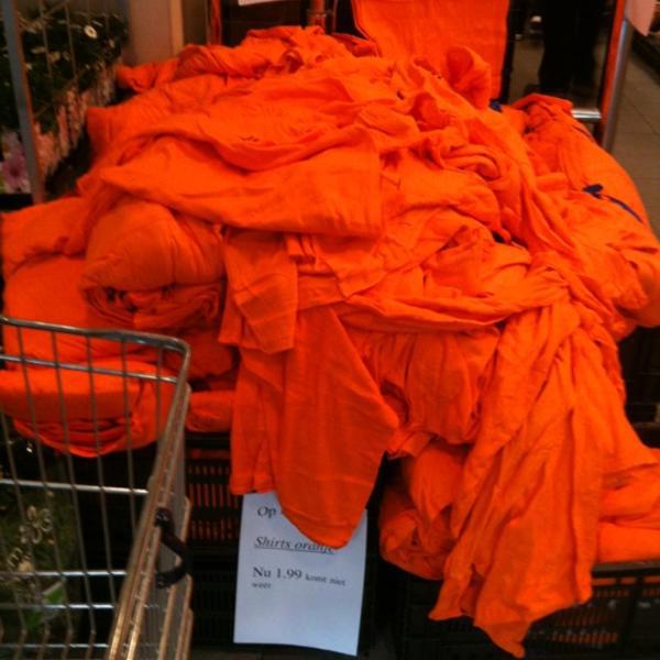 Photo taken at Albert Heijn by maria h. on 4/14/2011-荷兰北荷兰省阿姆斯特丹埃兰兹运河13a Photo taken at Albert Heijn by maria h. on 4/14/2011