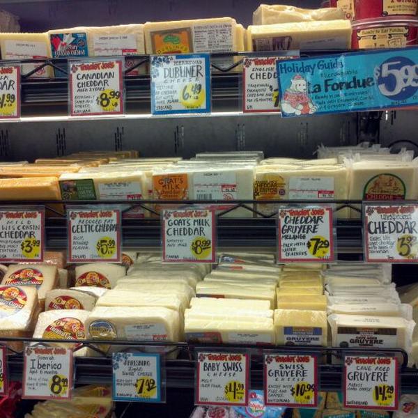 Photo taken at Trader Joe's by Zeke F. on 12/11/2011-美国伊利诺斯州芝加哥沃巴什大道南1147 Photo taken at Trader Joe's by Zeke F. on 12/11/2011
