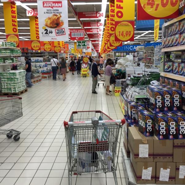 Photo taken at Auchan by Mario M. on 10/6/2014