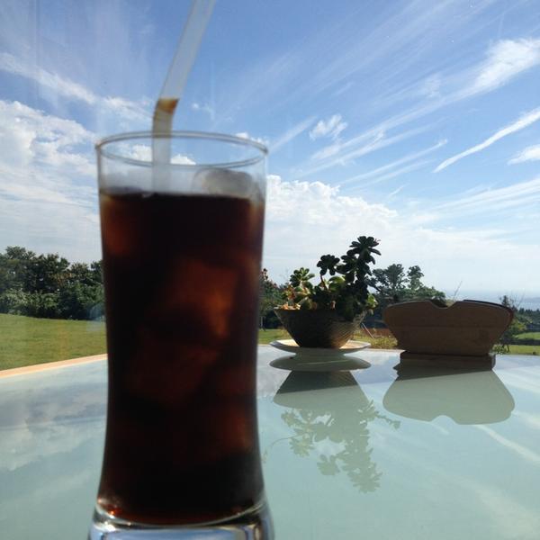 Photo taken at 올리브카페 Olive Cafe by sujin l. on 8/31/2013