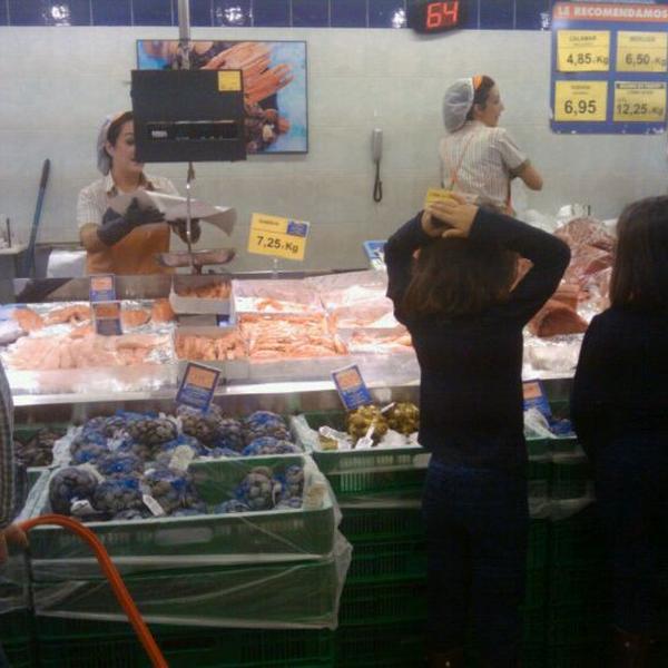 Photo taken at Mercadona by David D. on 11/12/2011