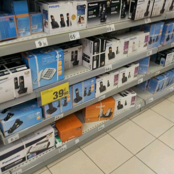 Photo taken at Carrefour Campanar by socialpymedia.es -. on 2/25/2012