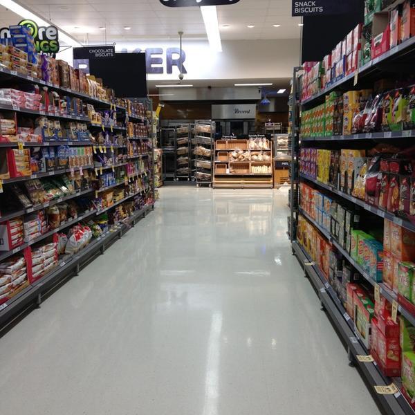 Photo taken at Woolworths by Susan on 6/4/2013-澳大利亚新南威尔士州悉尼安克利夫圣78-96 Photo taken at Woolworths by Susan on 6/4/2013