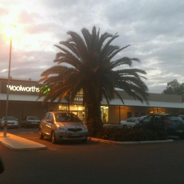 Photo taken at Woolworths Arkaba by Jarryd H. on 6/28/2012-南澳洲5063富拉顿富拉顿路(幽谷Osmond路) Photo taken at Woolworths Arkaba by Jarryd H. on 6/28/2012