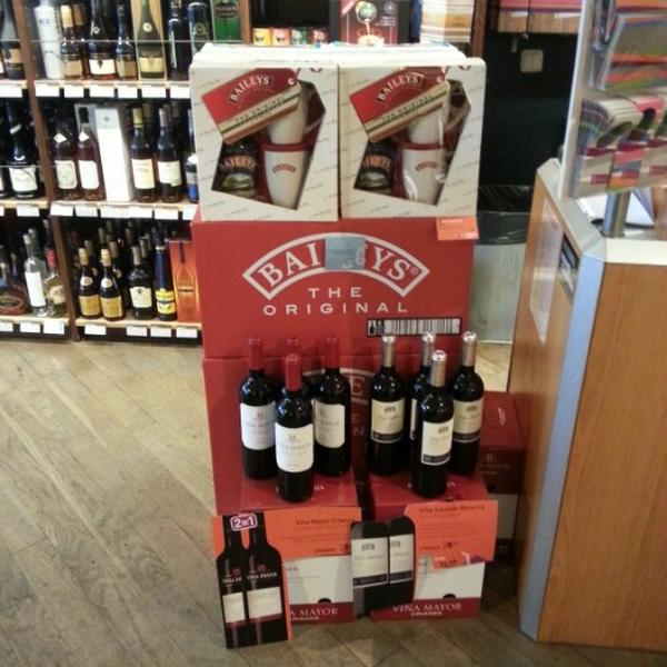 Photo taken at Gall & Gall by asbeau13 on 12/6/2012-荷兰南荷兰省祖特尔梅尔西华特斯41号 Photo taken at Gall & Gall by asbeau13 on 12/6/2012