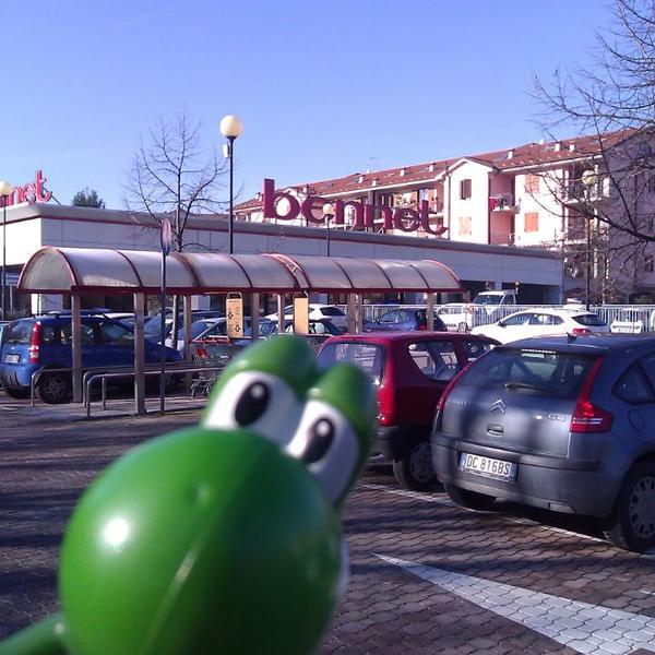 Photo taken at Bennet by Mc Y. on 12/4/2013-意大利皮埃蒙特奥瓦达加列拉夫人大街2 Photo taken at Bennet by Mc Y. on 12/4/2013