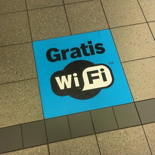 Photo taken at Albert Heijn by Ruud J. on 3/22/2014