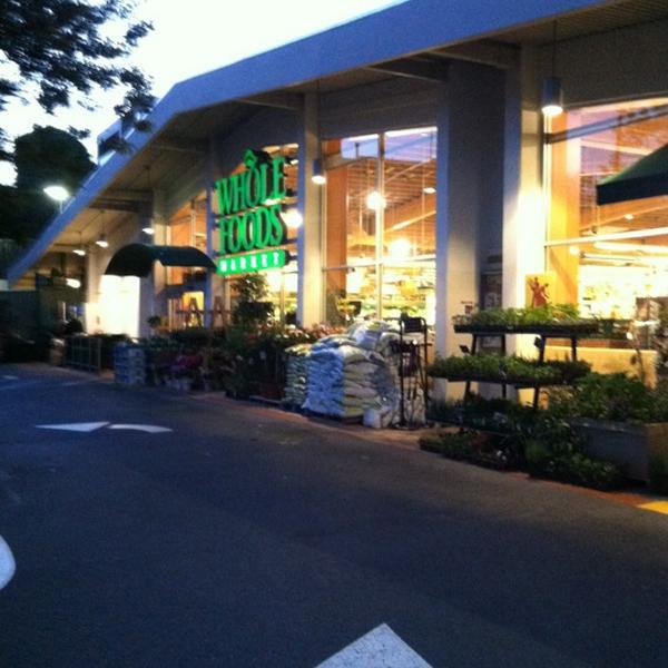 Photo taken at Whole Foods Market by Rosemarie M. on 5/10/2012-加尼福尼亚旧金山第24街3950(桑切斯和野老街之间) Photo taken at Whole Foods Market by Rosemarie M. on 5/10/2012