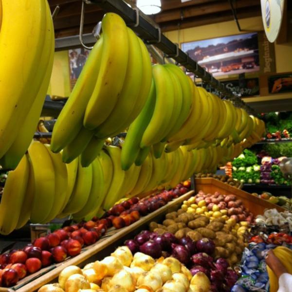 Photo taken at Whole Foods Market by Norbert H. on 6/16/2012-加尼福尼亚旧金山第24街3950(桑切斯和野老街之间) Photo taken at Whole Foods Market by Norbert H. on 6/16/2012