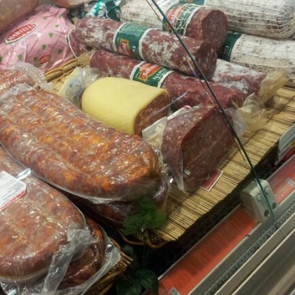 Photo taken at Interspar by Rosario C. on 8/8/2012-意大利卡拉布里亚卡坦扎罗麦格纳格雷西亚大道141 Photo taken at Interspar by Rosario C. on 8/8/2012