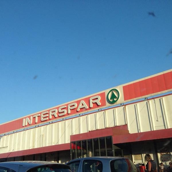 Interspar 意大利卡拉布里亚卡坦扎罗麦格纳格雷西亚大道141