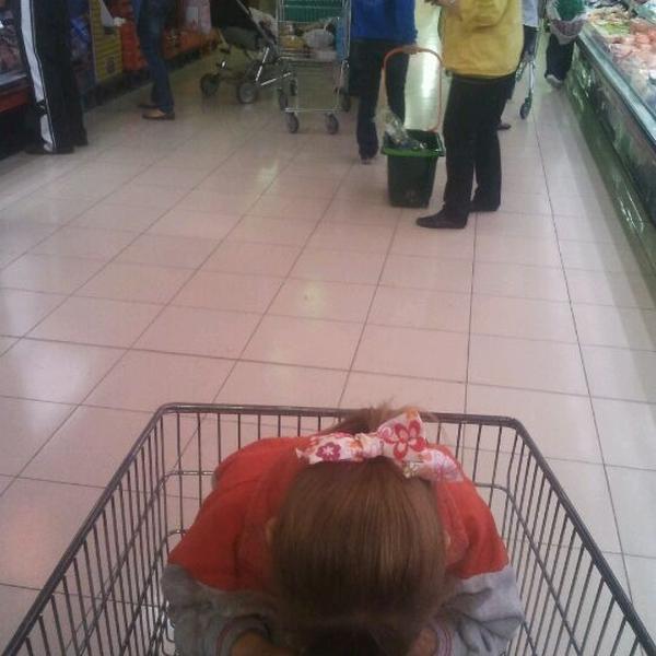 Photo taken at Mercadona by angel s. on 5/17/2012