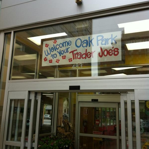 高档咖啡机Trader Joe's乔氏连锁芝加哥店图片库