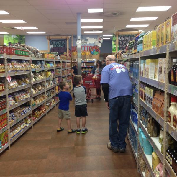 Photo taken at Trader Joe's by Jennifer H. on 5/3/2013-纽泽西州普林斯顿联合高速路3528号 Photo taken at Trader Joe's by Jennifer H. on 5/3/2013