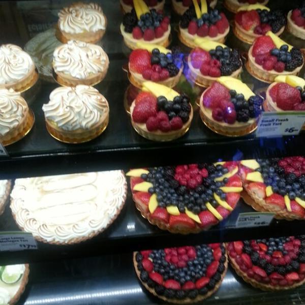 Photo taken at Whole Foods Market by Margie B. on 1/19/2013-加尼福尼亚旧金山加州圣1765(富兰克林街) Photo taken at Whole Foods Market by Margie B. on 1/19/2013